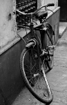 old bike, Sevilla 2009 | photography
